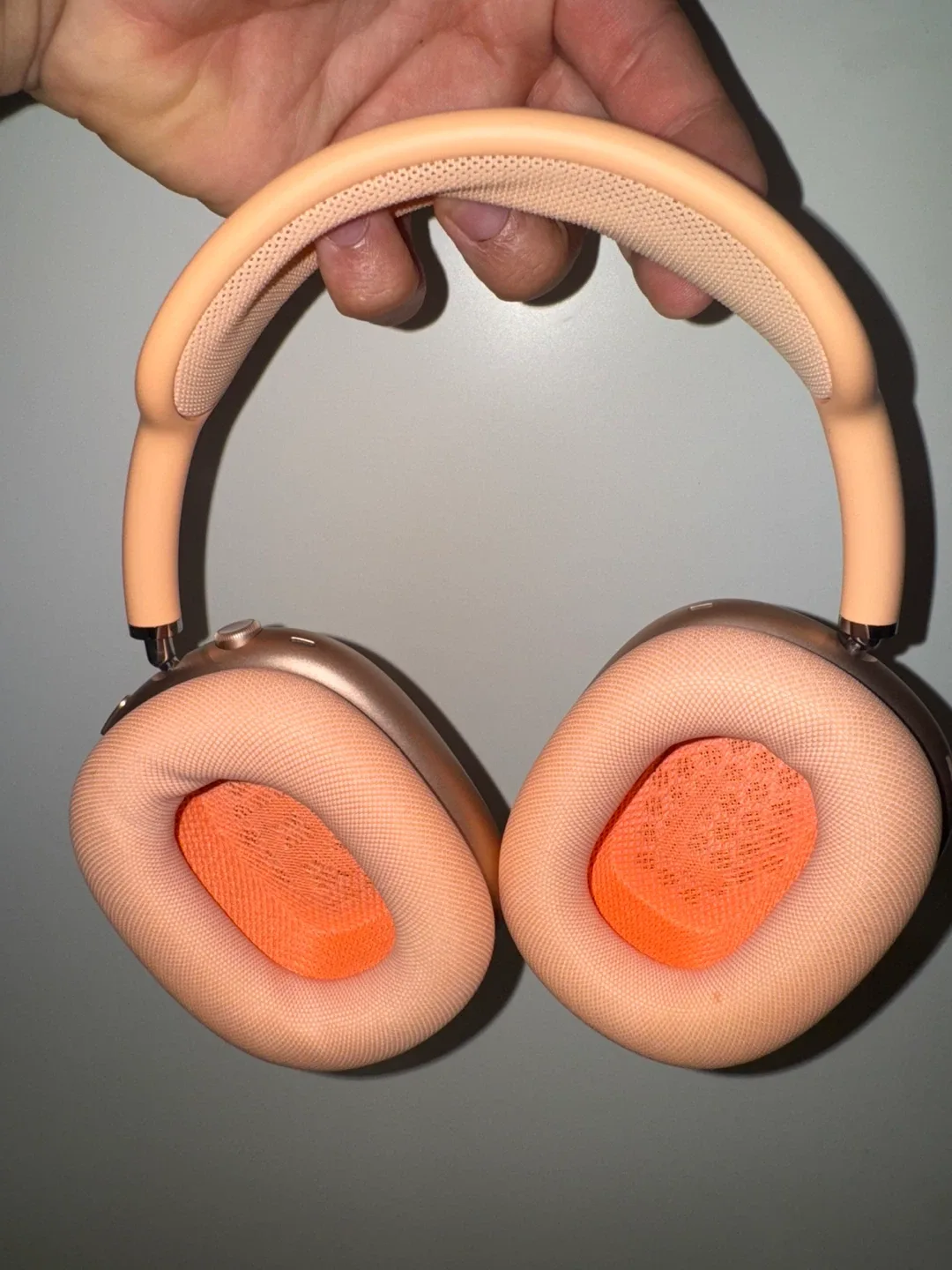 Apple AirPods Max - Orange image indicator(2)