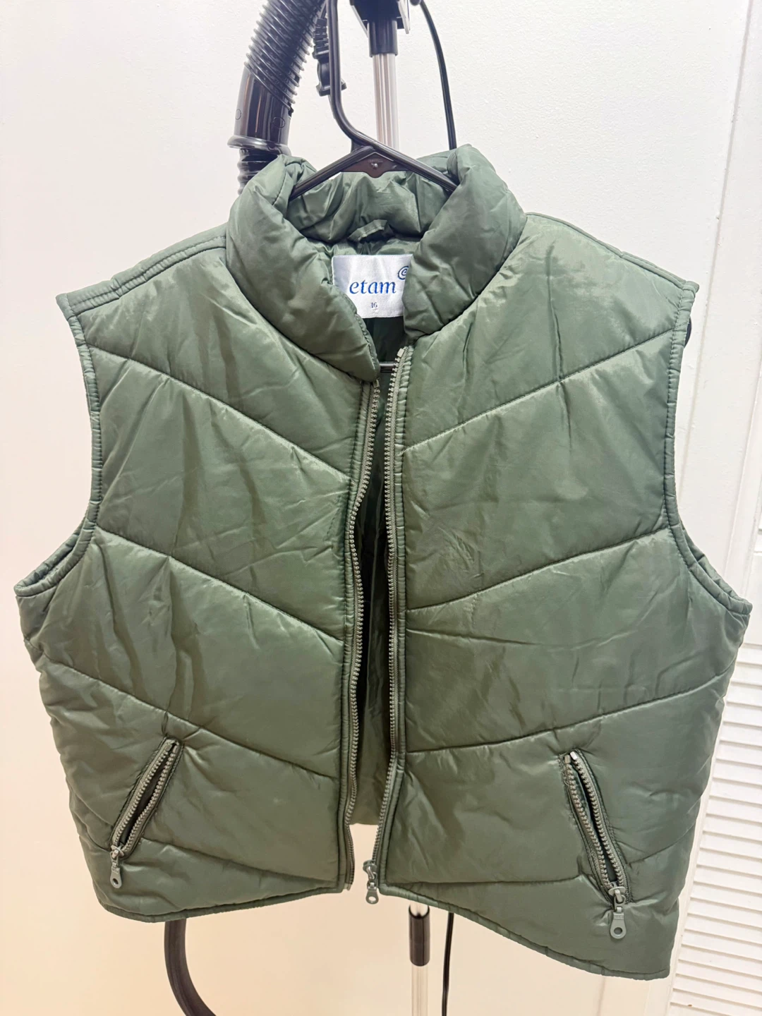 Etam Olive Green Puffer Vest - Size 16 - photo 2