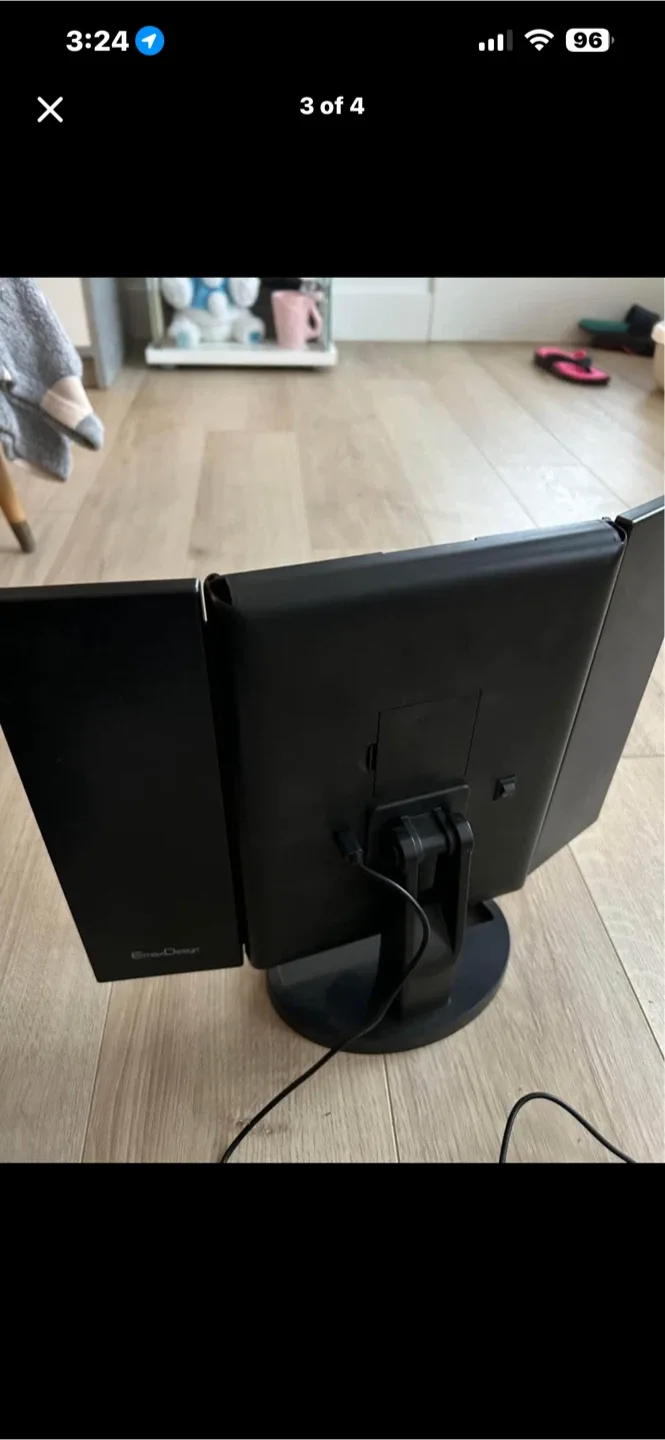 EmaxDesign Tri-Fold Lighted Vanity Mirror image indicator(2)