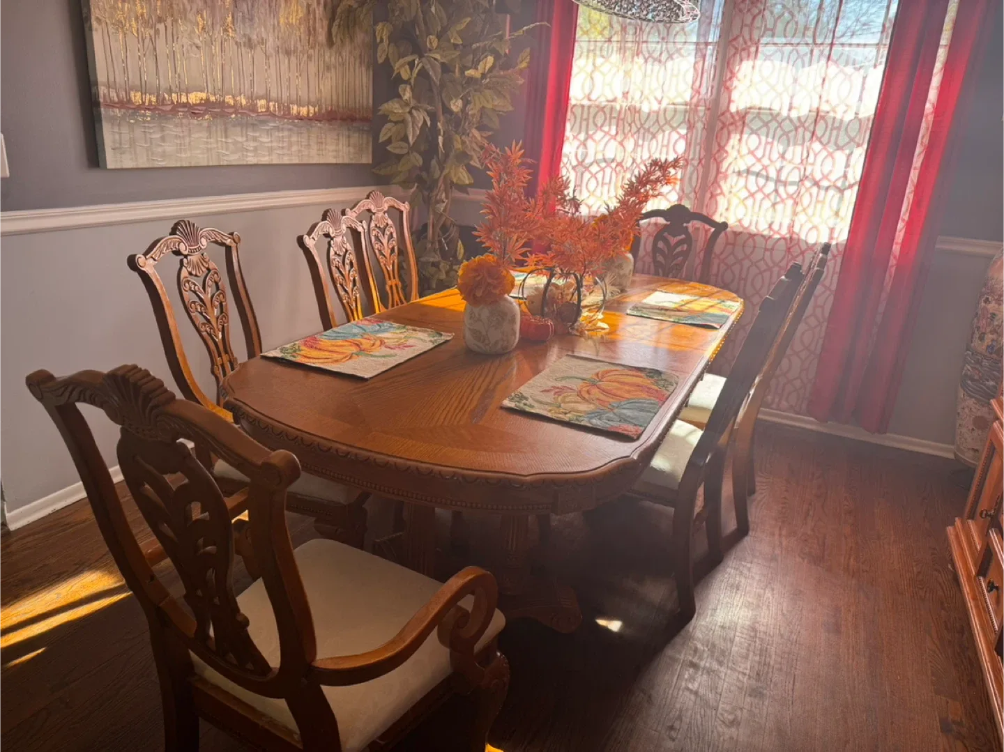 Dining Room Set - Table & Chairs image indicator(7)