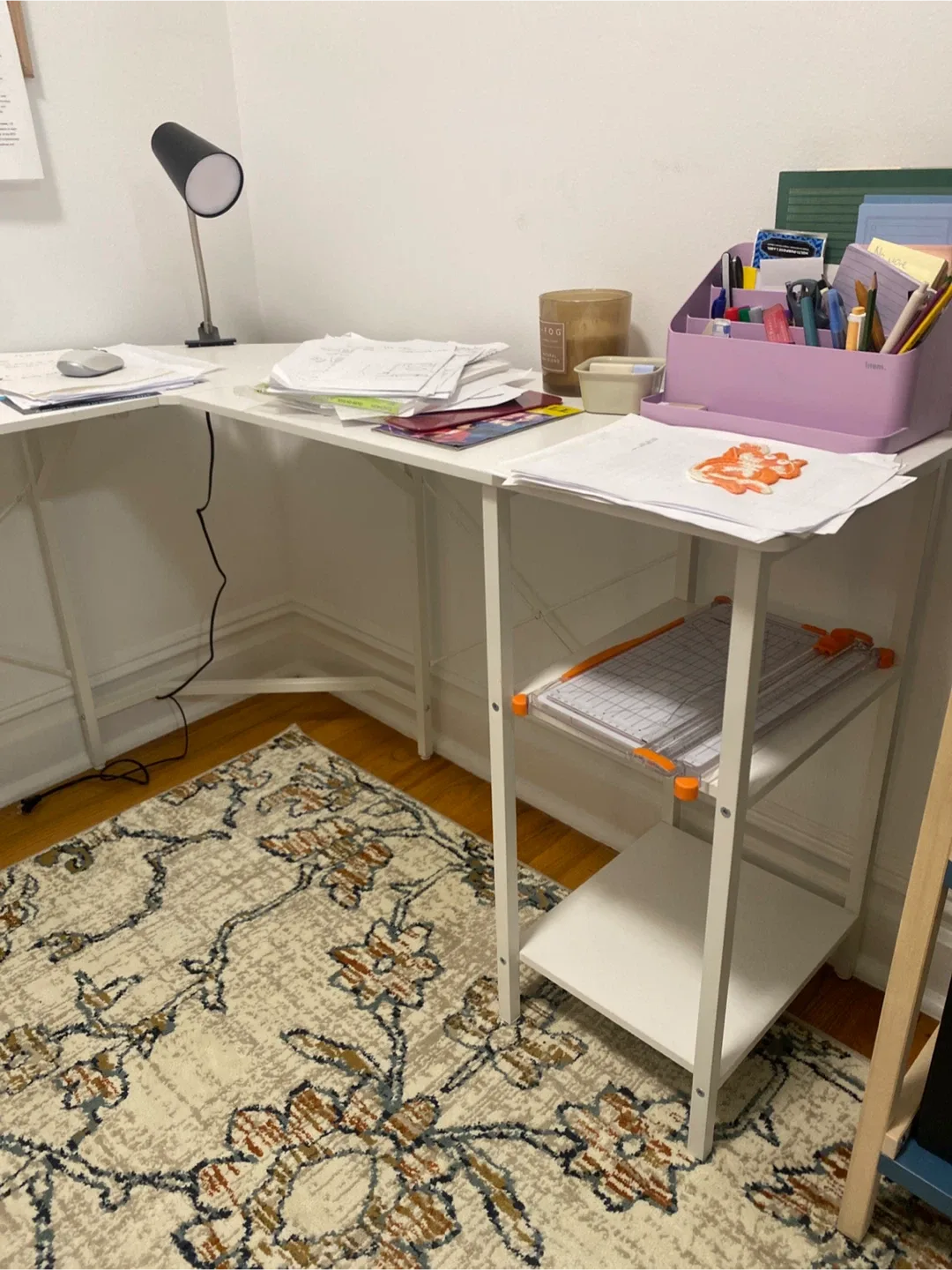 White Corner Desk with Shelves image indicator(2)