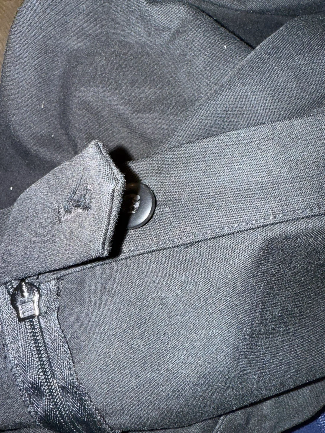 Banana Republic Devon Black Pants - Size 8 image indicator(6)