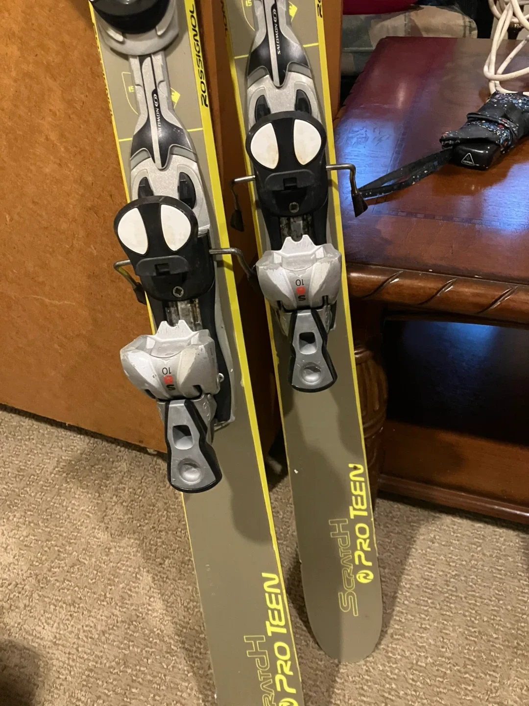 Rossignol Scratch Pro Teen Skis