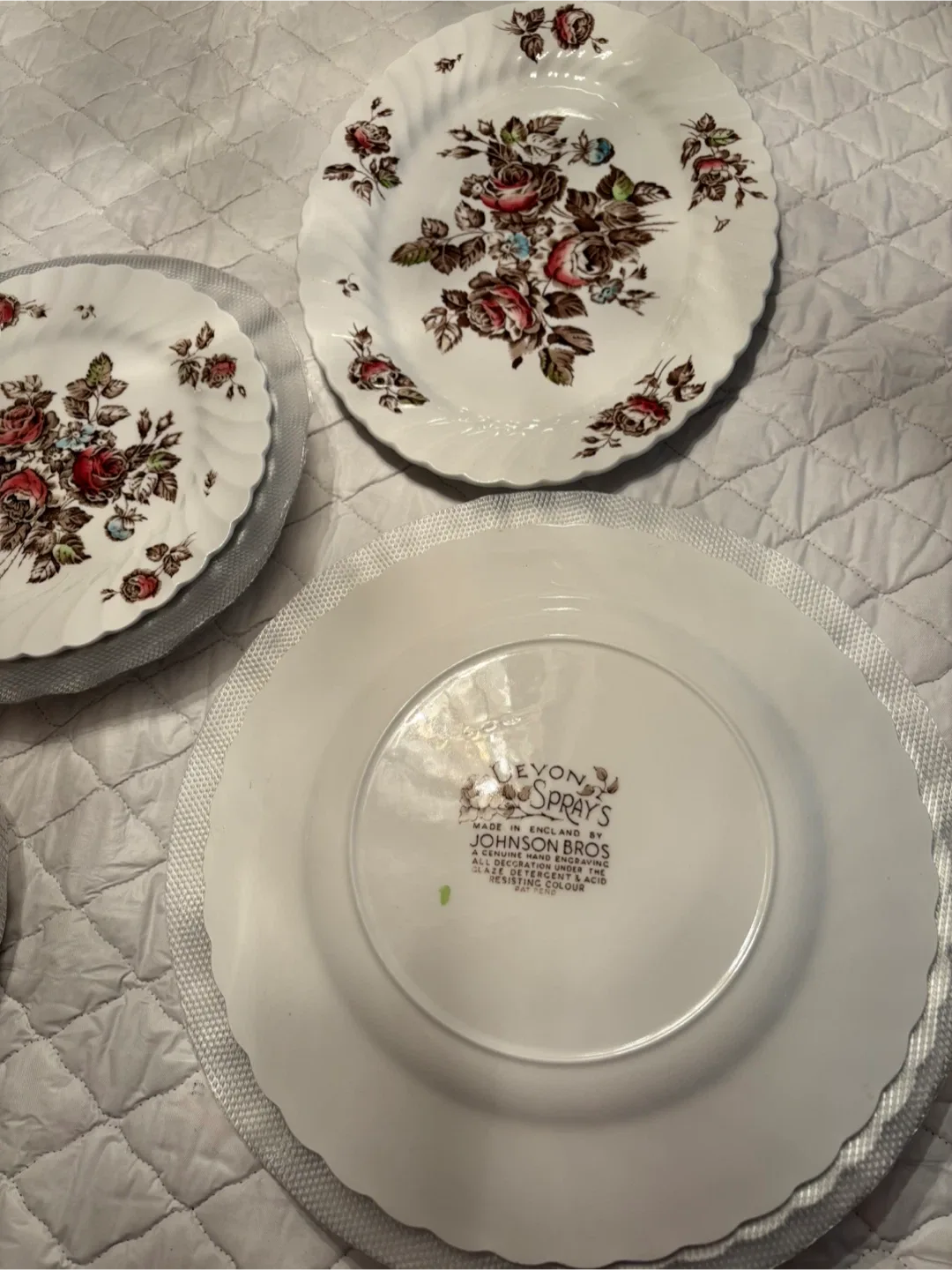 6 Piece Full Johnson Bros Fine China Dinnerware Set image indicator(3)