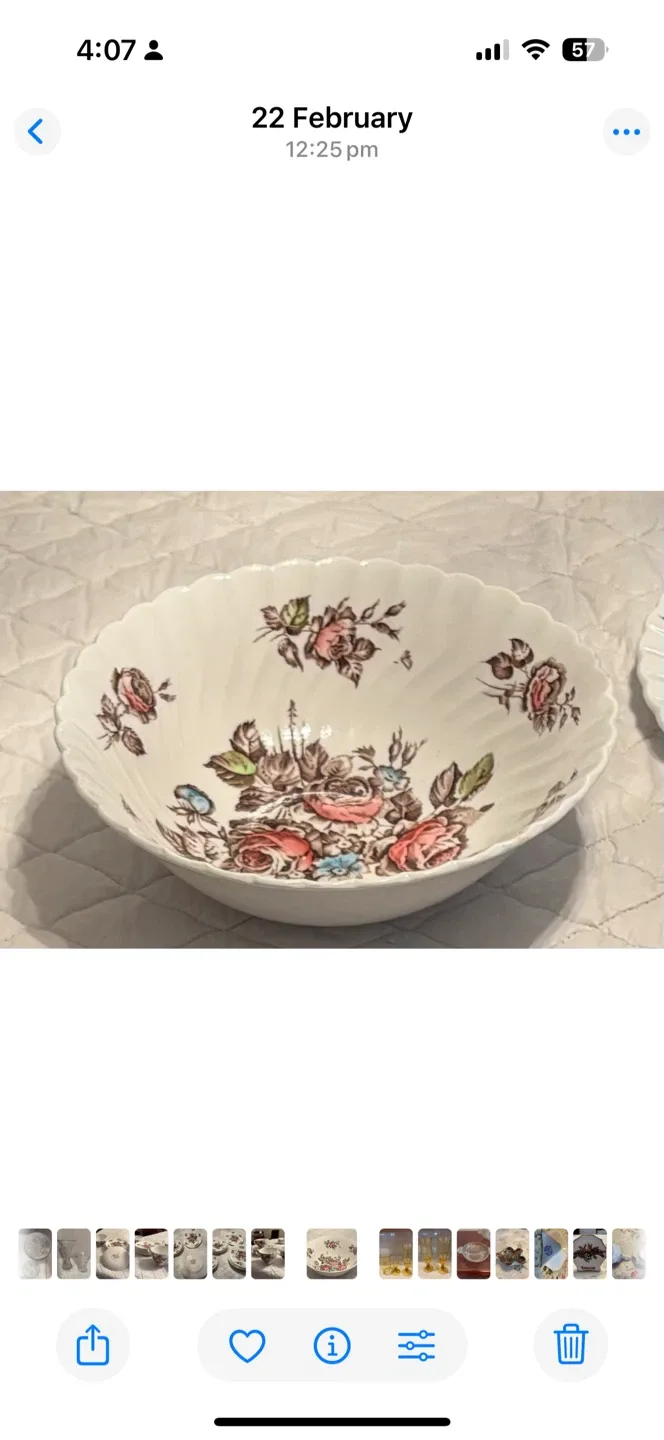 6 Piece Full Johnson Bros Fine China Dinnerware Set image indicator(7)