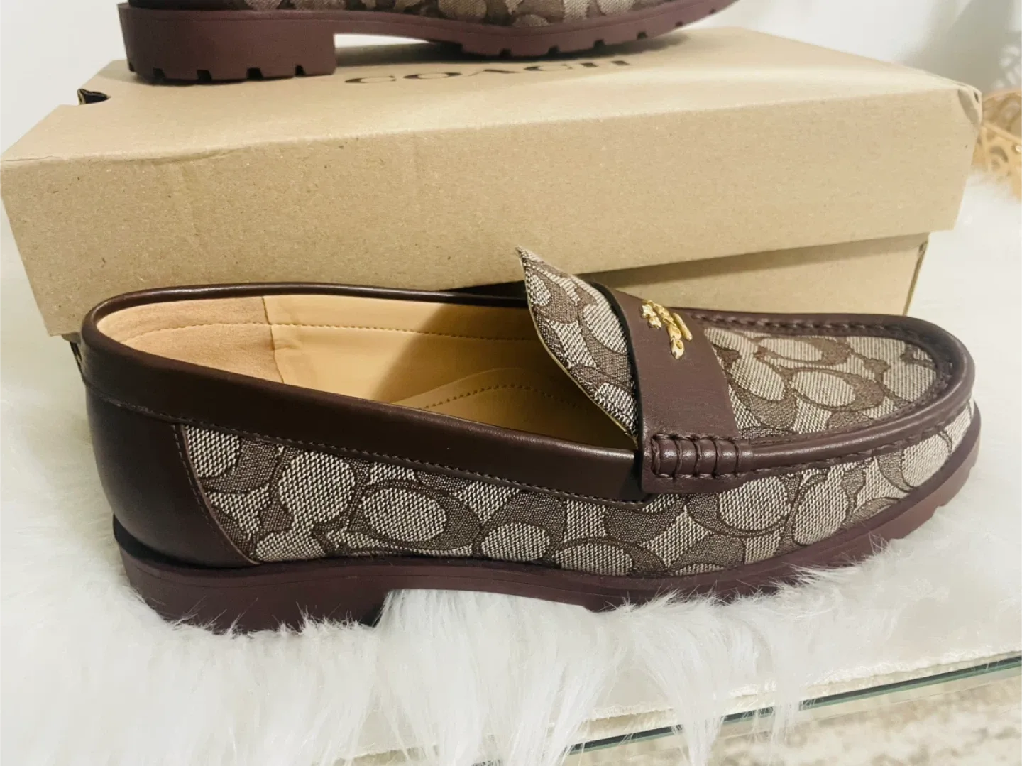 Coach Maple Loafers Size 8 image indicator(6)