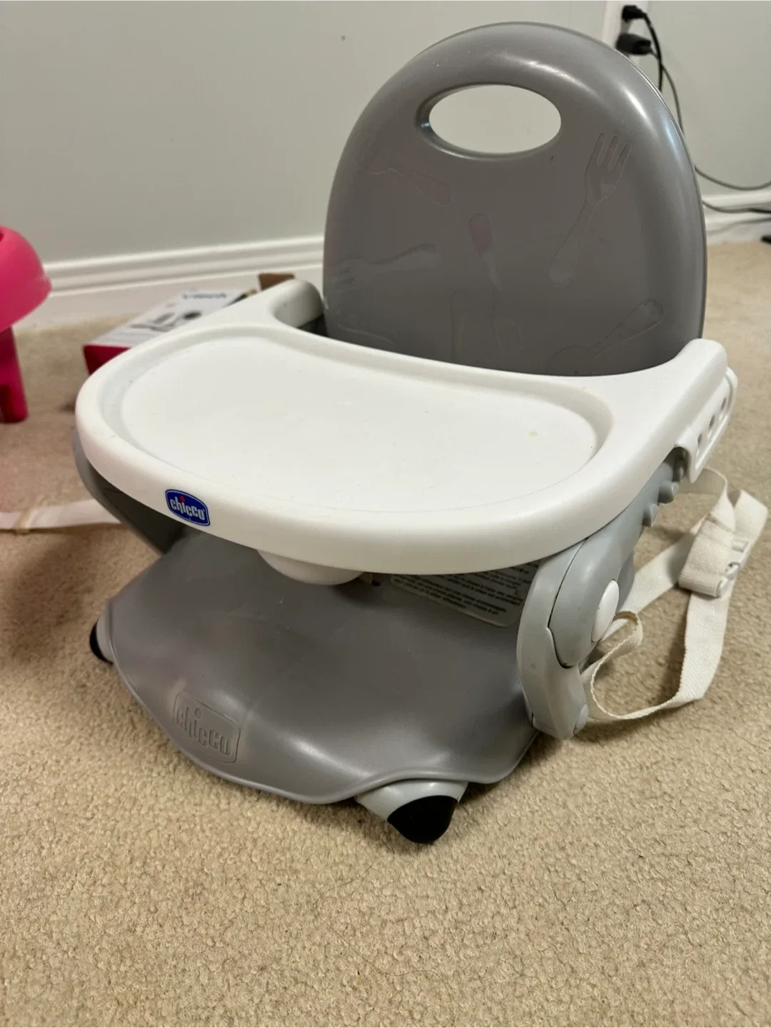 Chicco Pocket Snack Booster Seat - Grey/White image indicator(2)