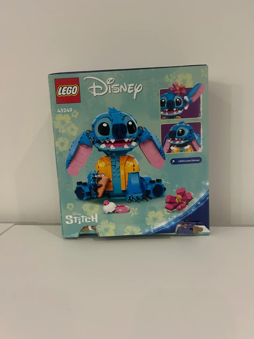 LEGO Disney Stitch 43249 - 730 Pieces - Ages 9+ image indicator(2)