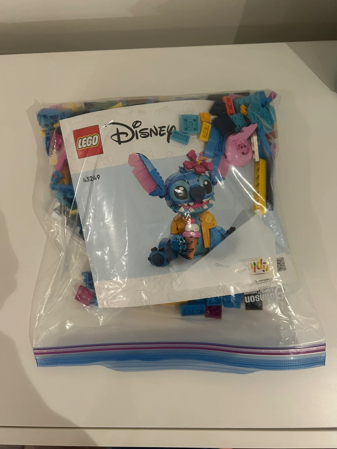 LEGO Disney Stitch 43249 - 730 Pieces - Ages 9+ - photo 3