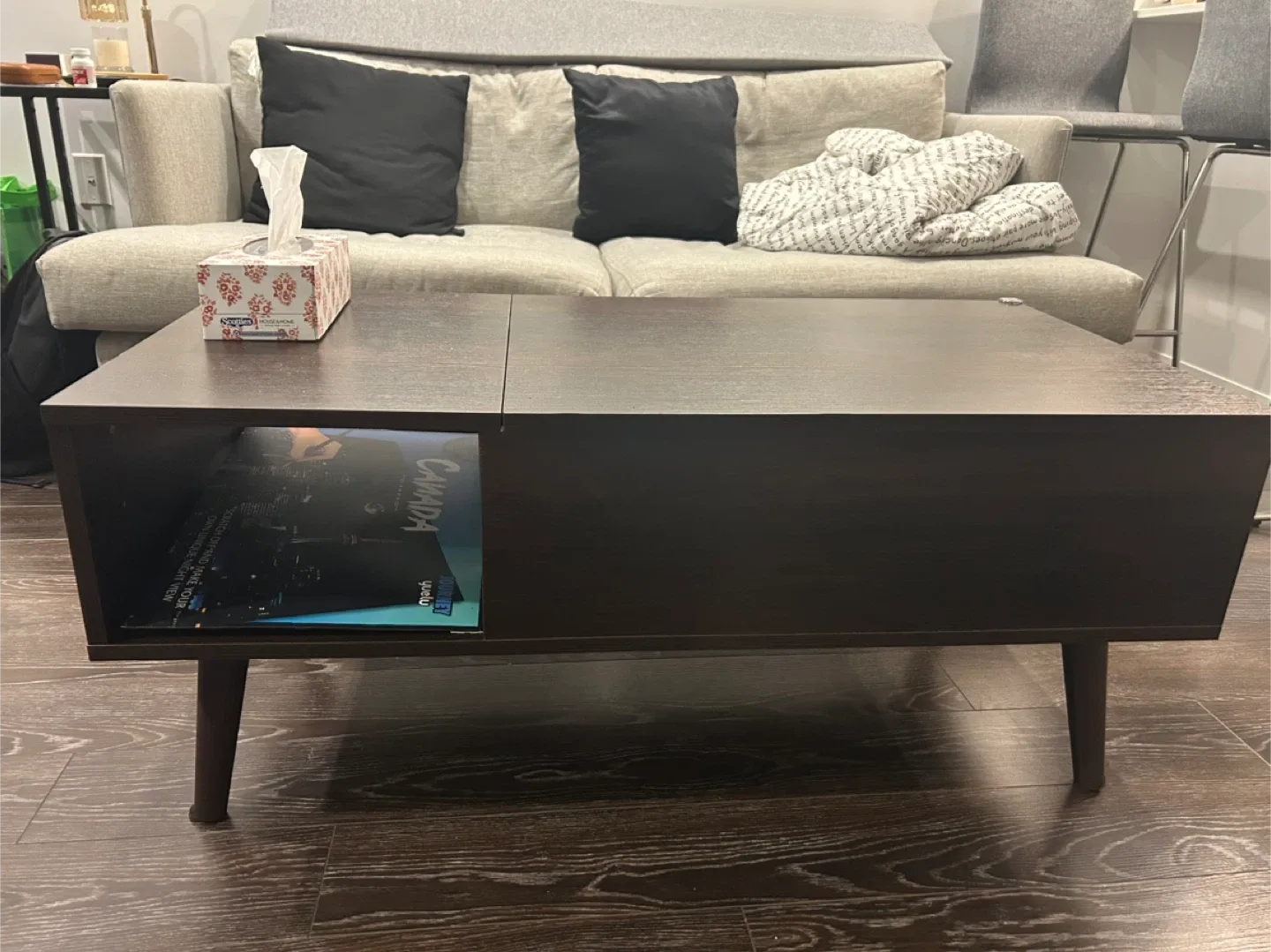 Dark Brown Lift-Top Coffee Table