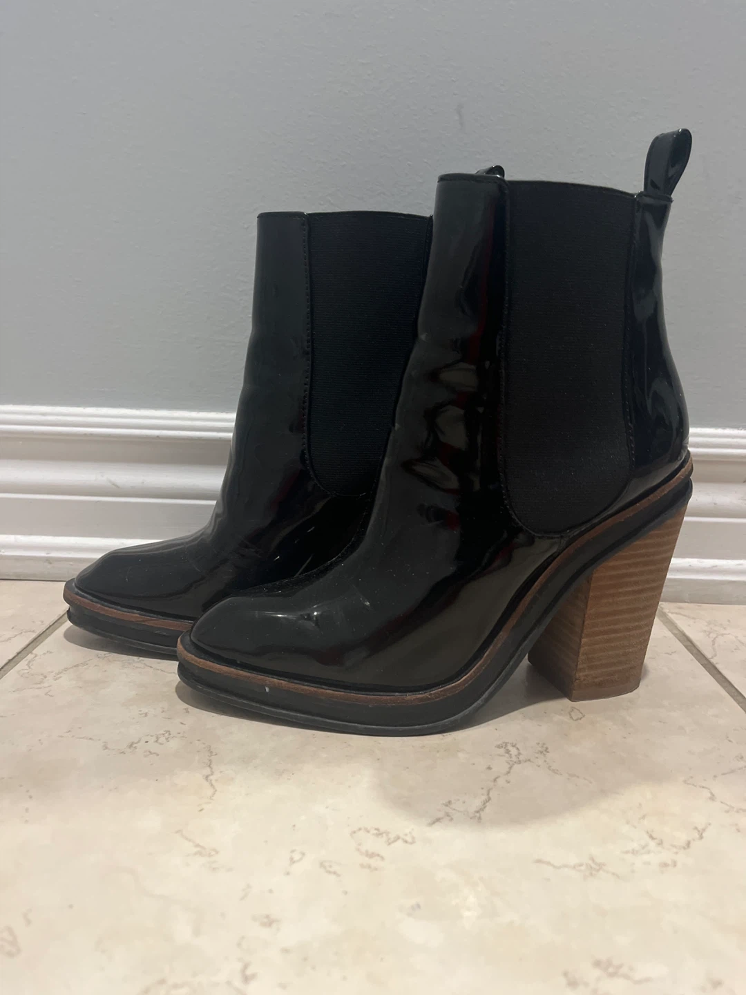 Black Heeled Ankle Boots - photo 3