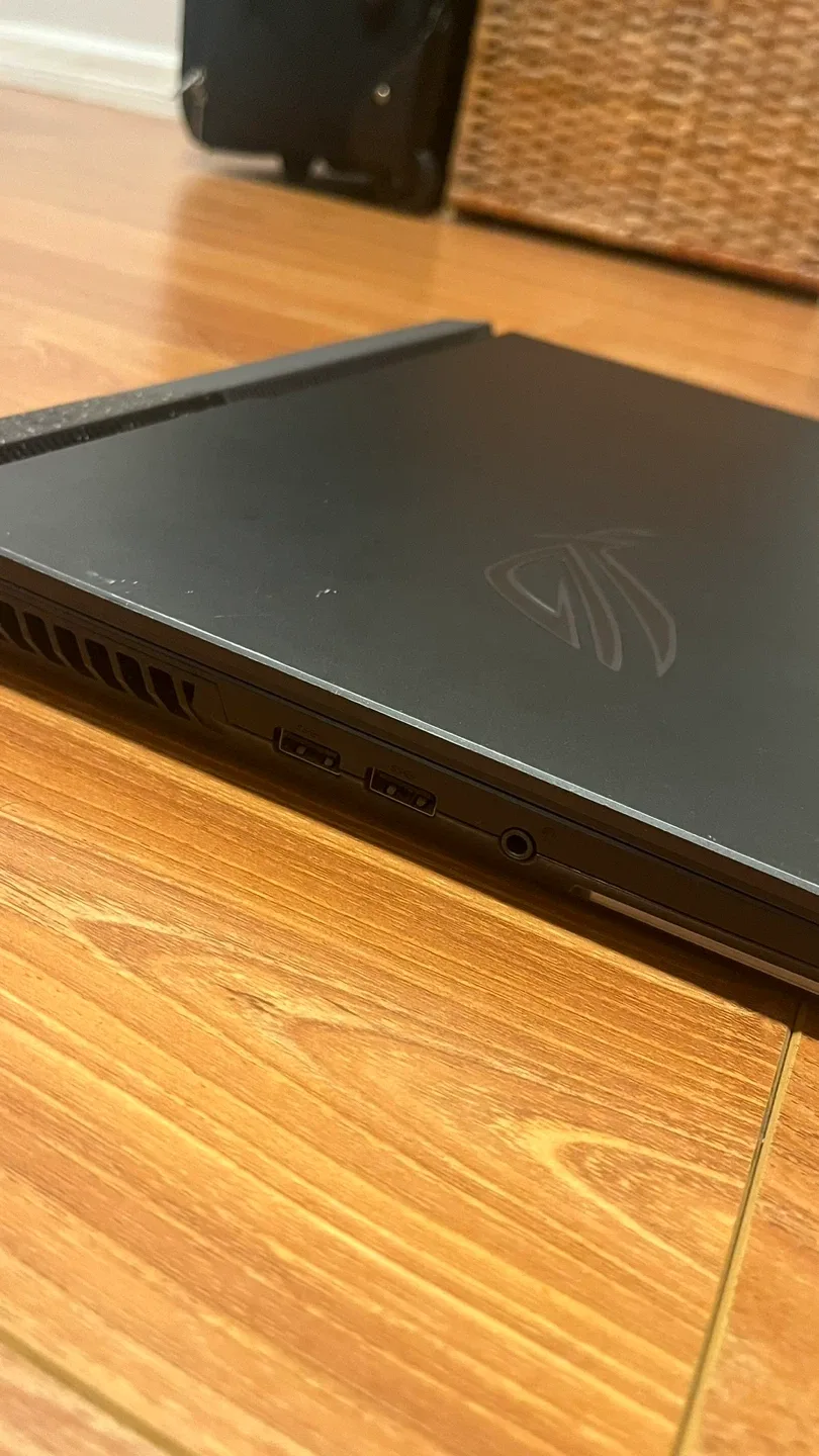 ASUS ROG G15 Gaming Laptop image indicator(3)