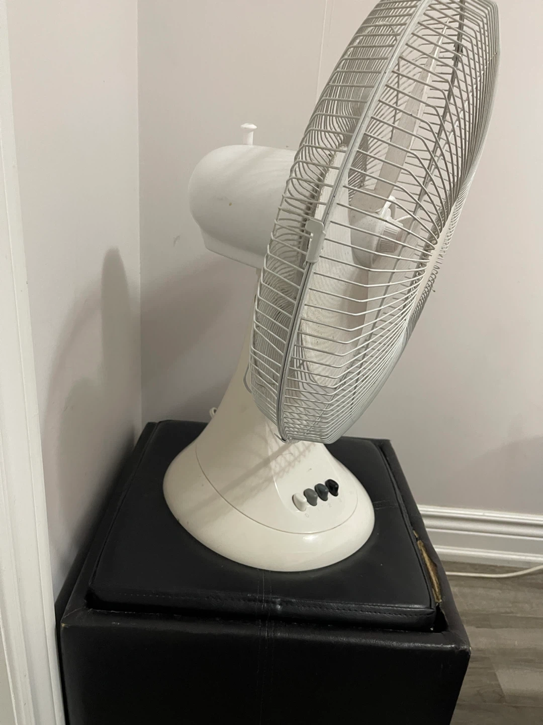 Infinity Style Table Fan - White
