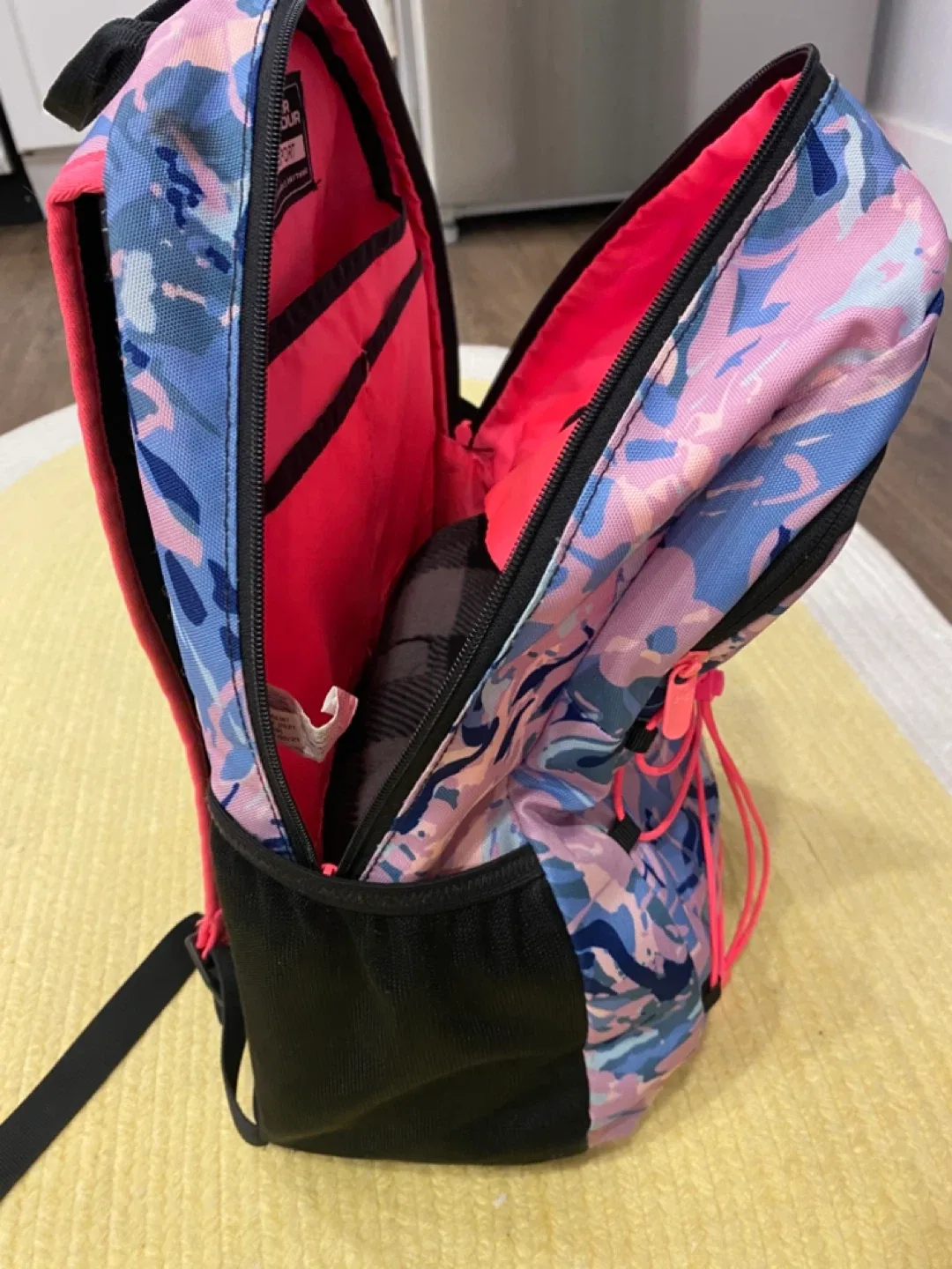 Under Armour Hustle Sport Backpack image indicator(7)