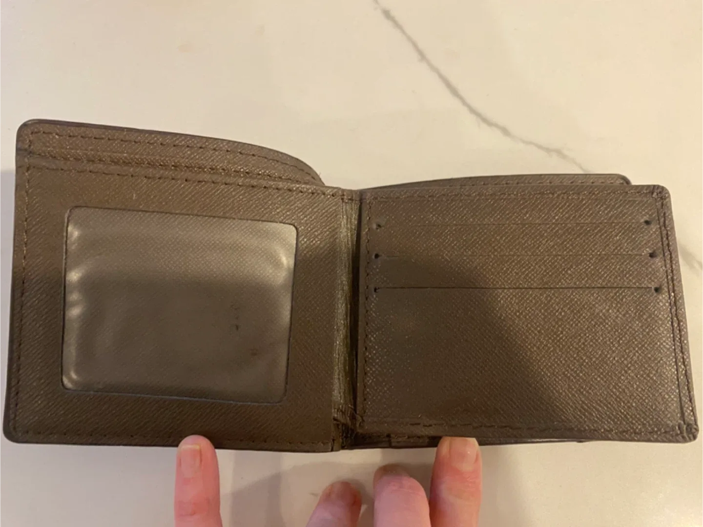Louis Vuitton Damier Ebene Wallet image indicator(3)