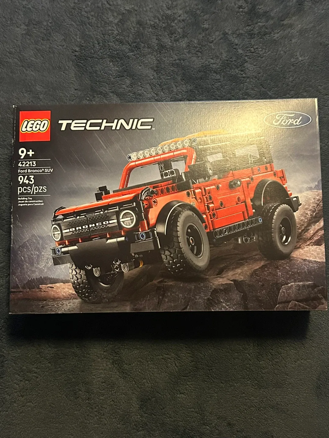 LEGO Technic Ford Bronco SUV 42213 - New in Box! thumbnail