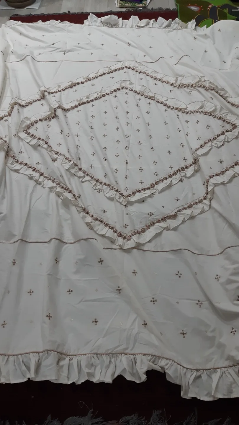 Vintage Stitched Bedsheet with Pillows (Queen)