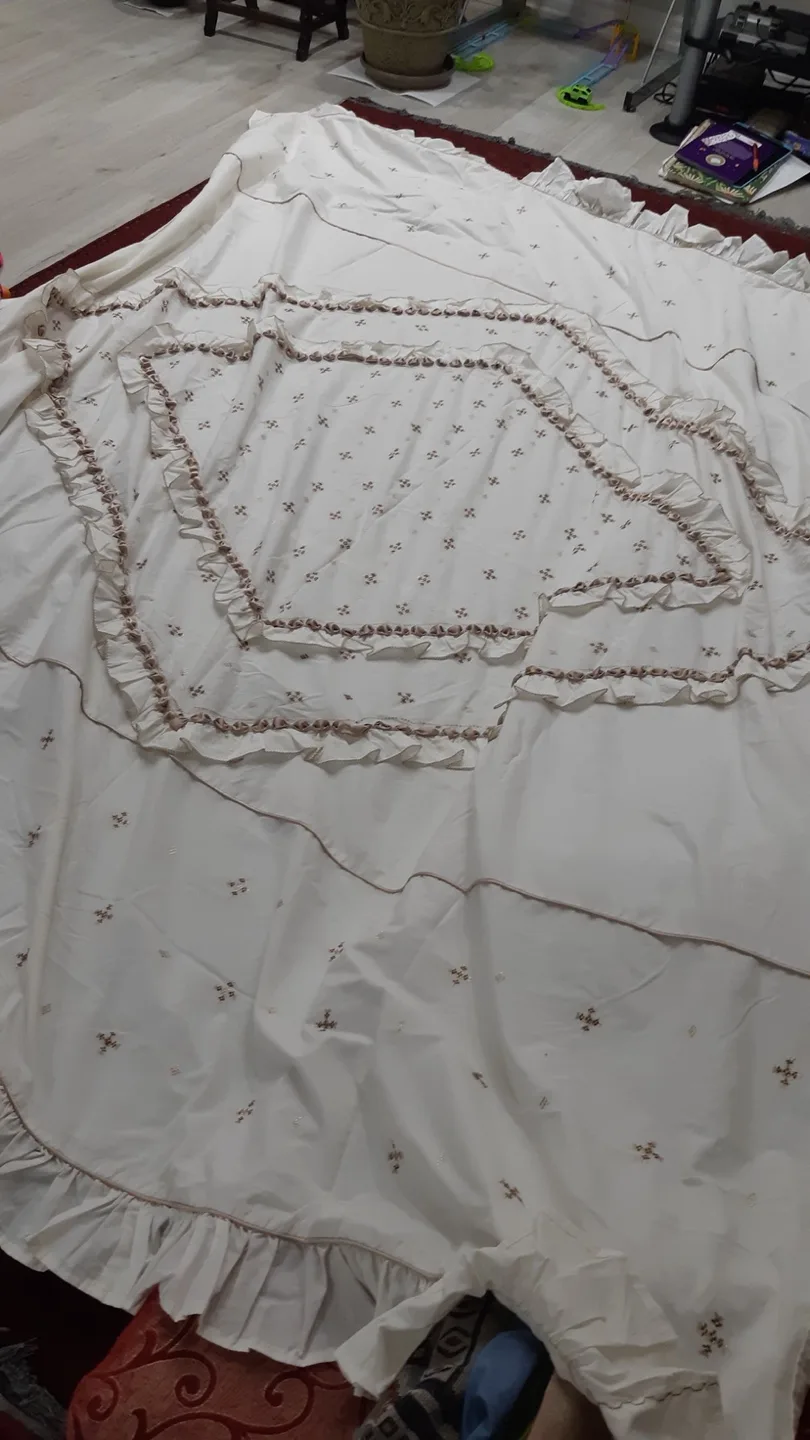 Vintage Stitched Bedsheet with Pillows (Queen) image indicator(2)