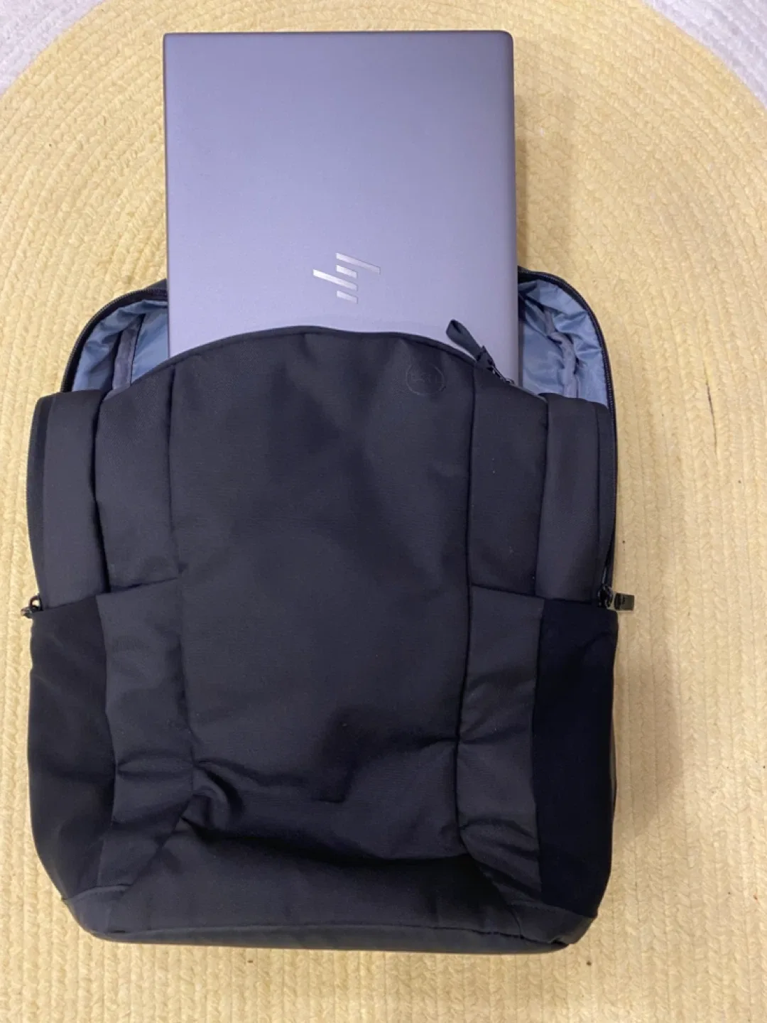 Dell Black Laptop Backpack image indicator(6)