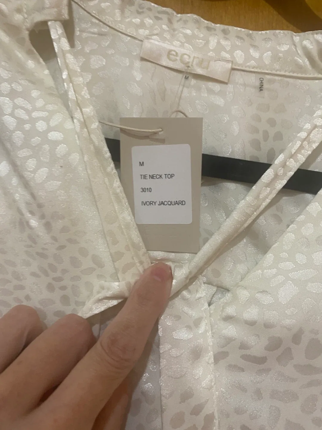 Ecru colored career blouse size m image indicator(3)