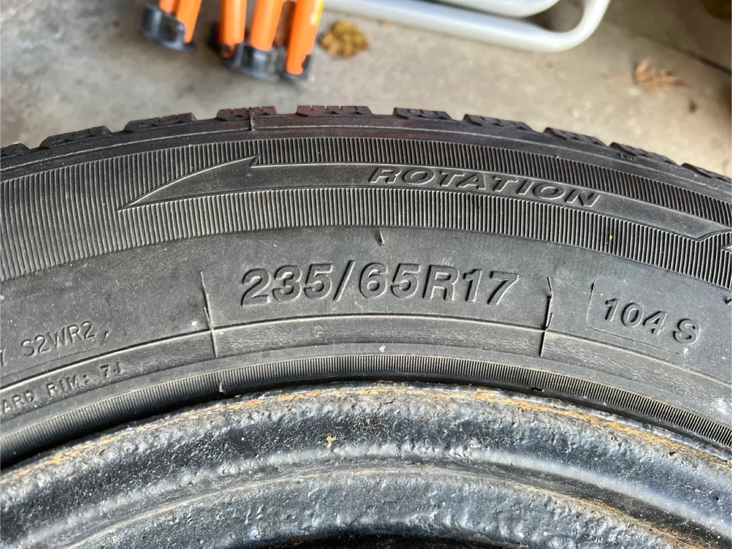 235/65R17 WINTER TIRES Ice Blazers, Set of 4 on RIMS image indicator(3)