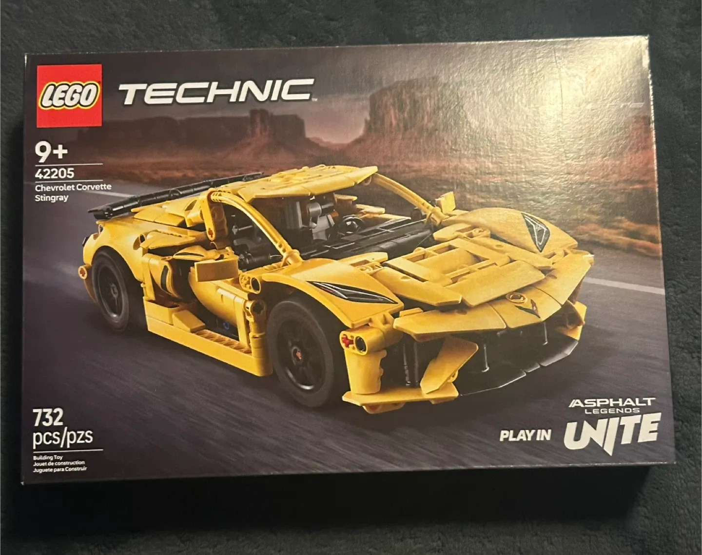 LEGO Technic 42205 Chevrolet Corvette Stingray thumbnail