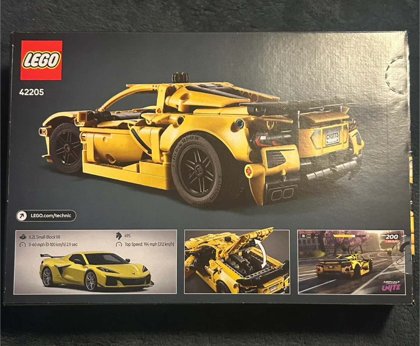 LEGO Technic 42205 Chevrolet Corvette Stingray image indicator(2)