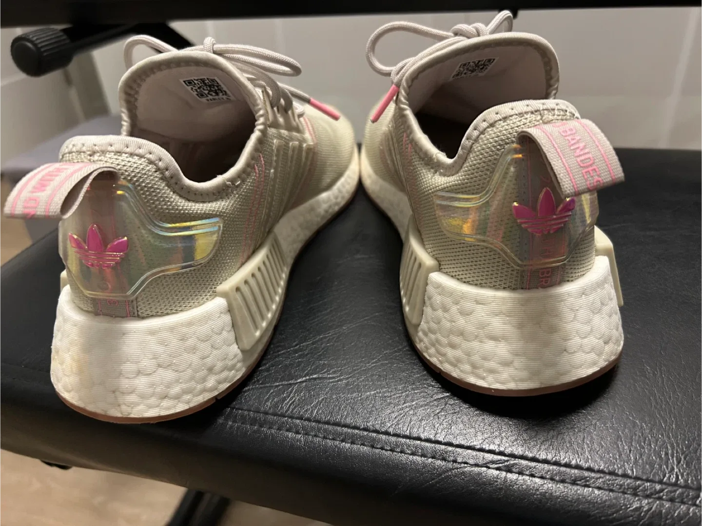 Adidas NMD_R1 Women's Shoes - Size 7US image indicator(2)