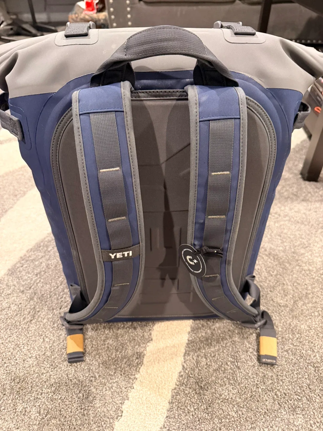YETI Hopper M20 Backpack Cooler image indicator(2)