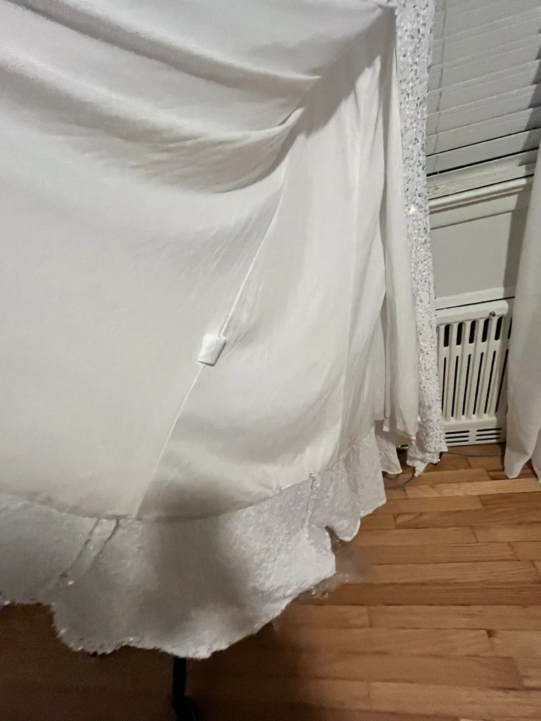 White Sequin Formal Dress image indicator(8)