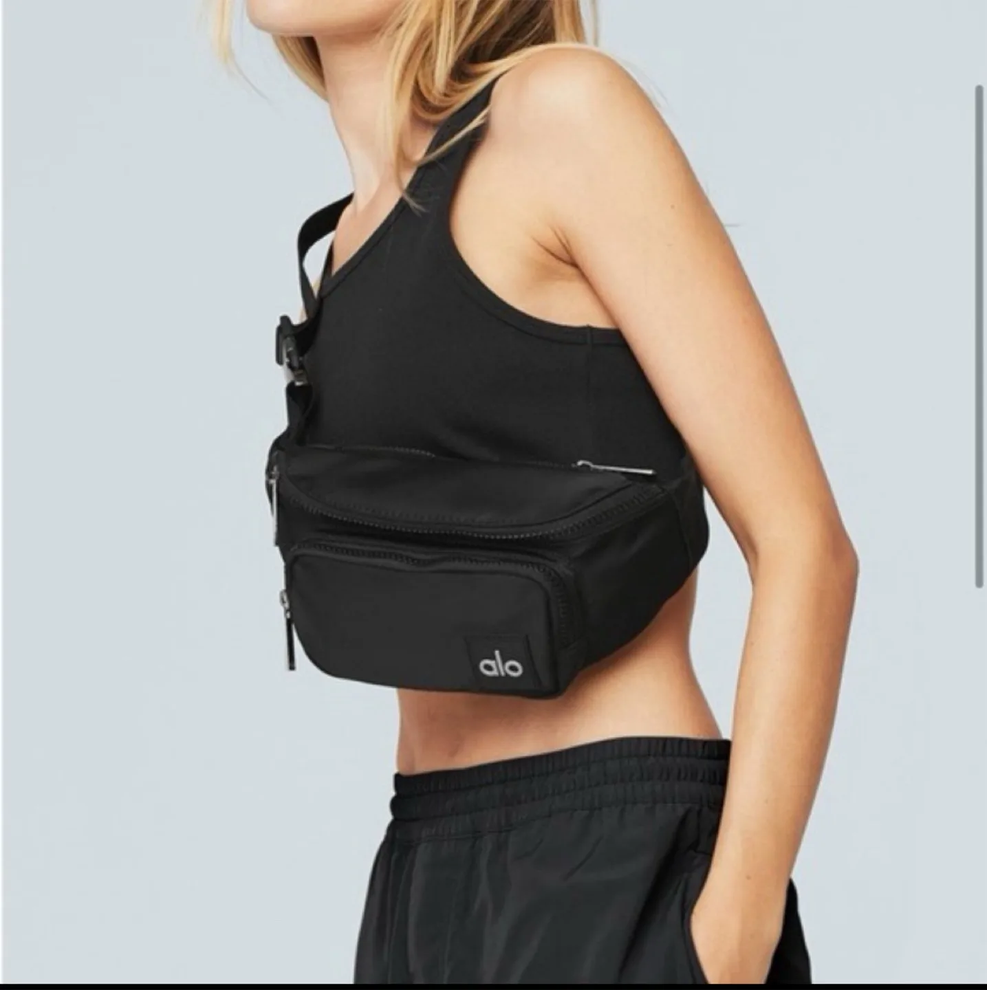 Alo Yoga explorer funny pack