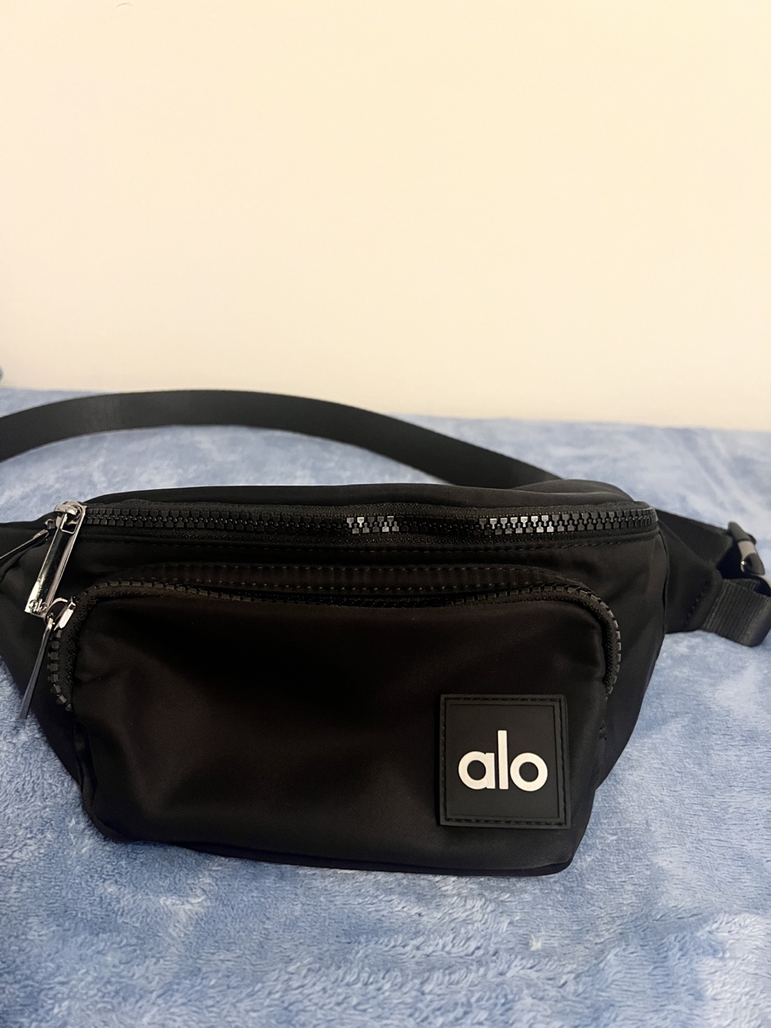 Alo Yoga explorer funny pack - photo 2