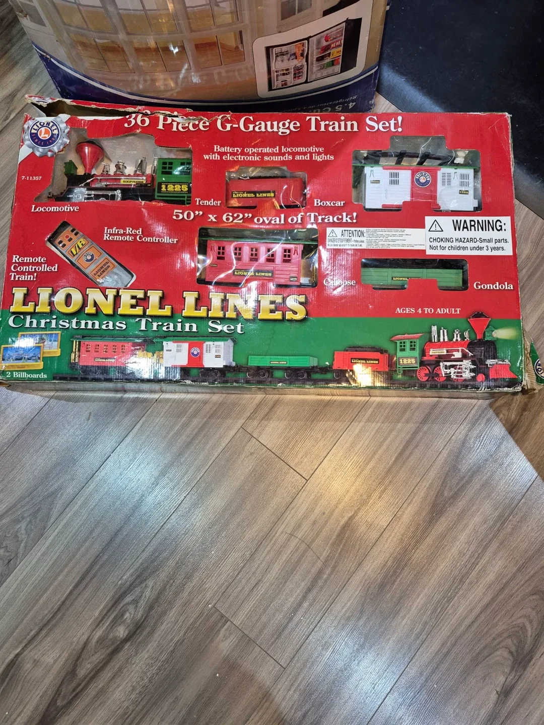 Lionel Lines Christmas Train Set G-Gauge 36 Piece thumbnail