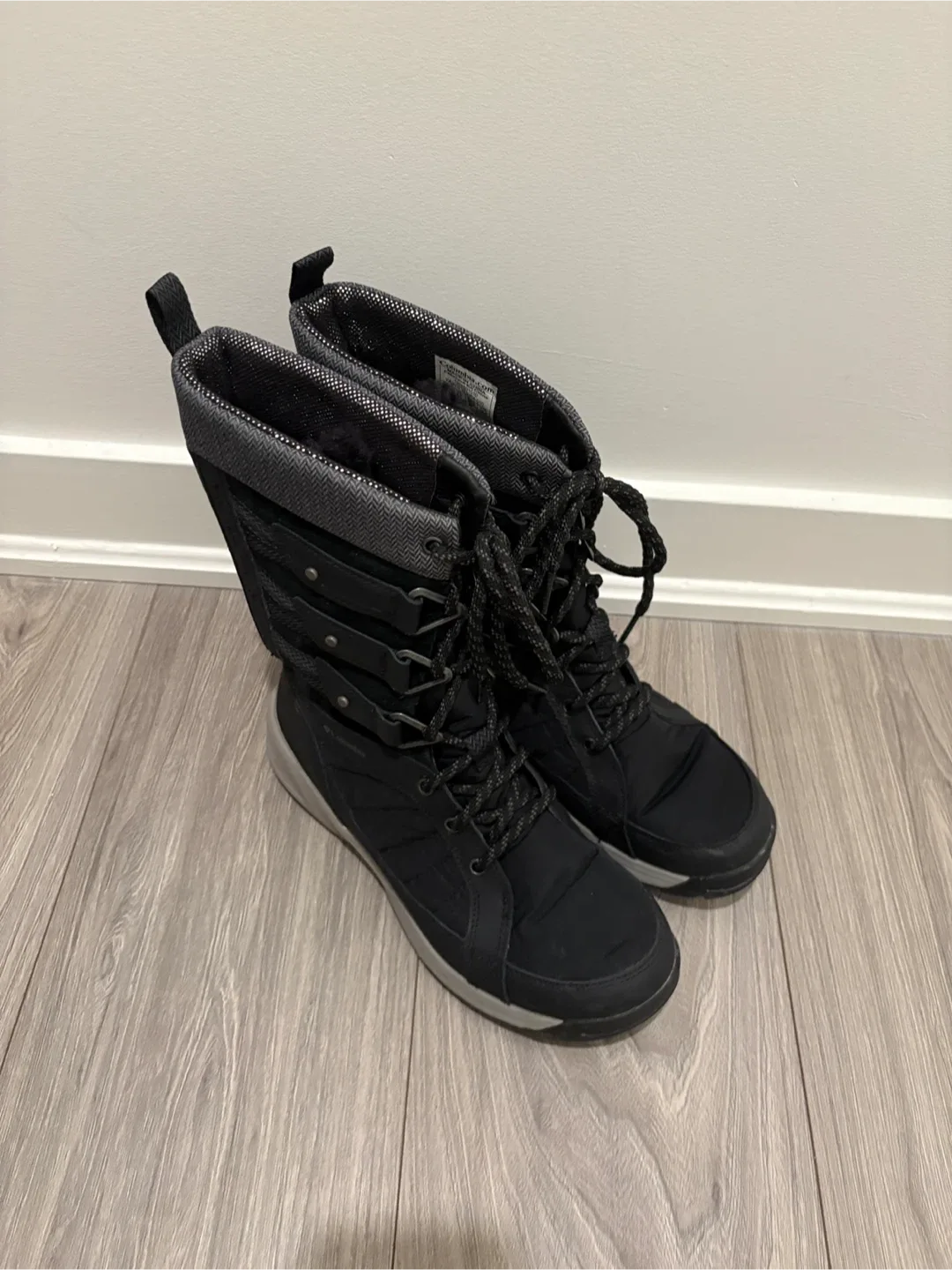 Columbia Black Winter Boots - Women image indicator(3)