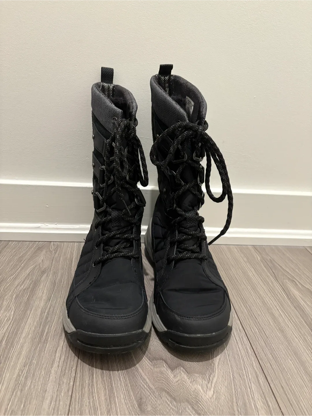 Columbia Black Winter Boots - Women image indicator(4)