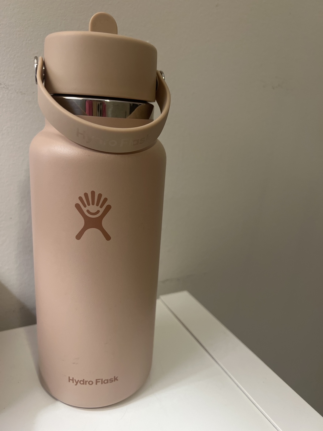 Hydro Flask 32oz Water Bottle - photo 2