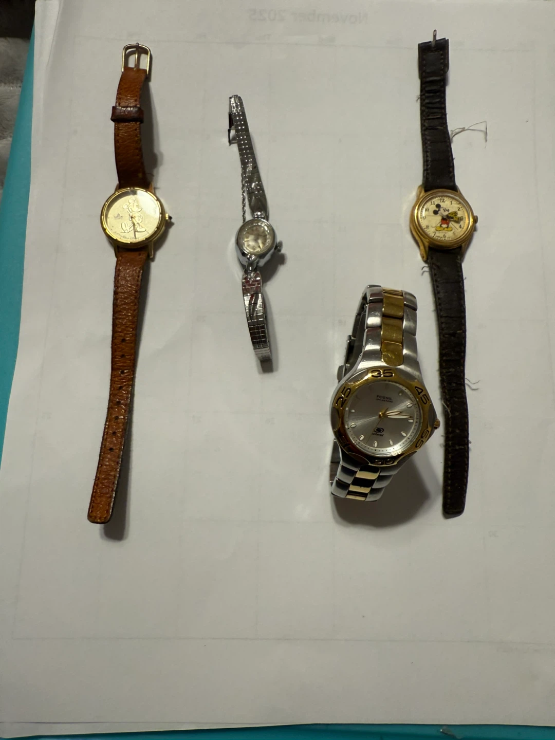 Vintage Lorus Quartz Mickey Mouse Watch - photo 5