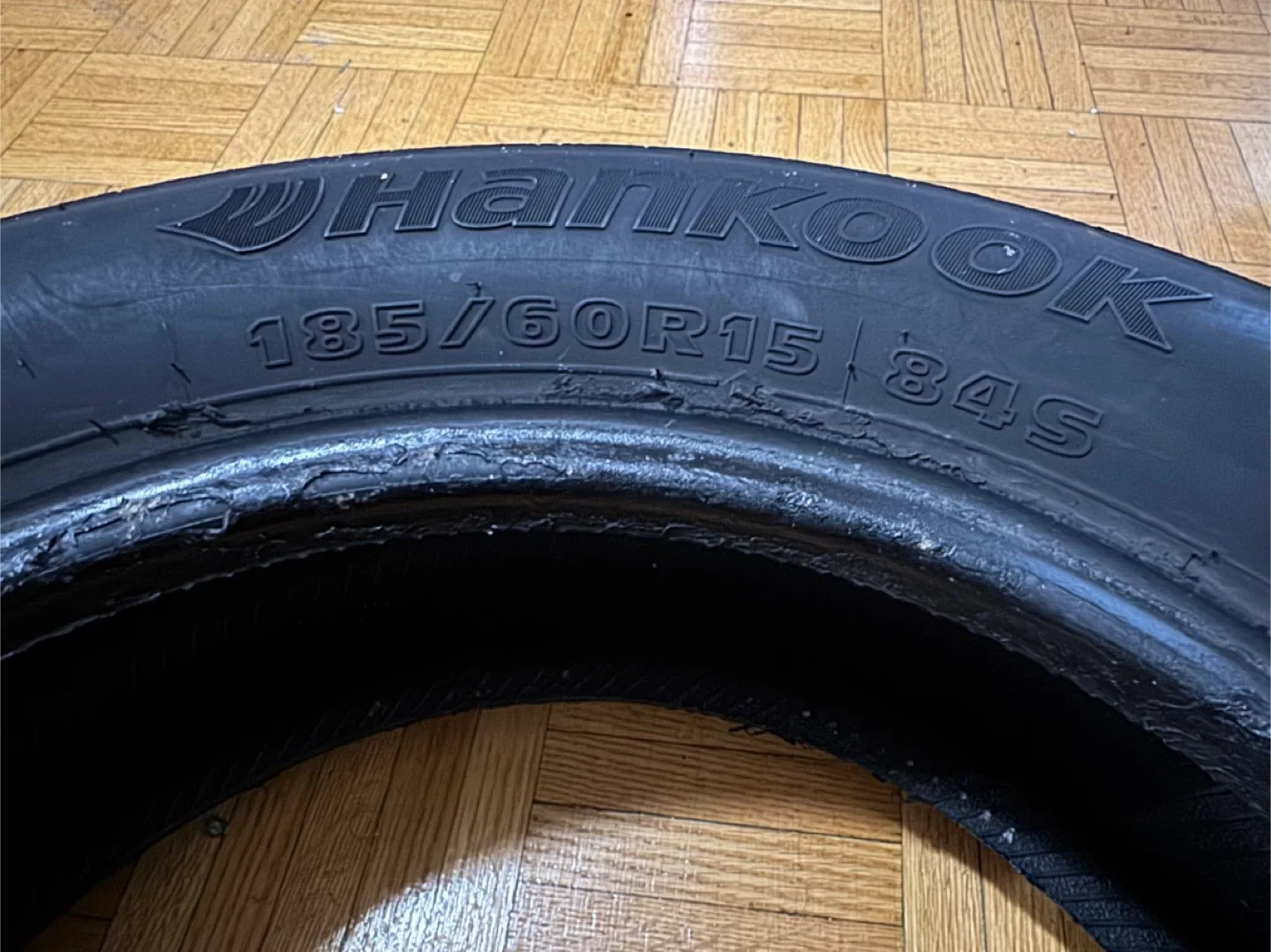 4 Winter tires Hankook i*Pike RC01 Tire 185/60R15 image indicator(4)