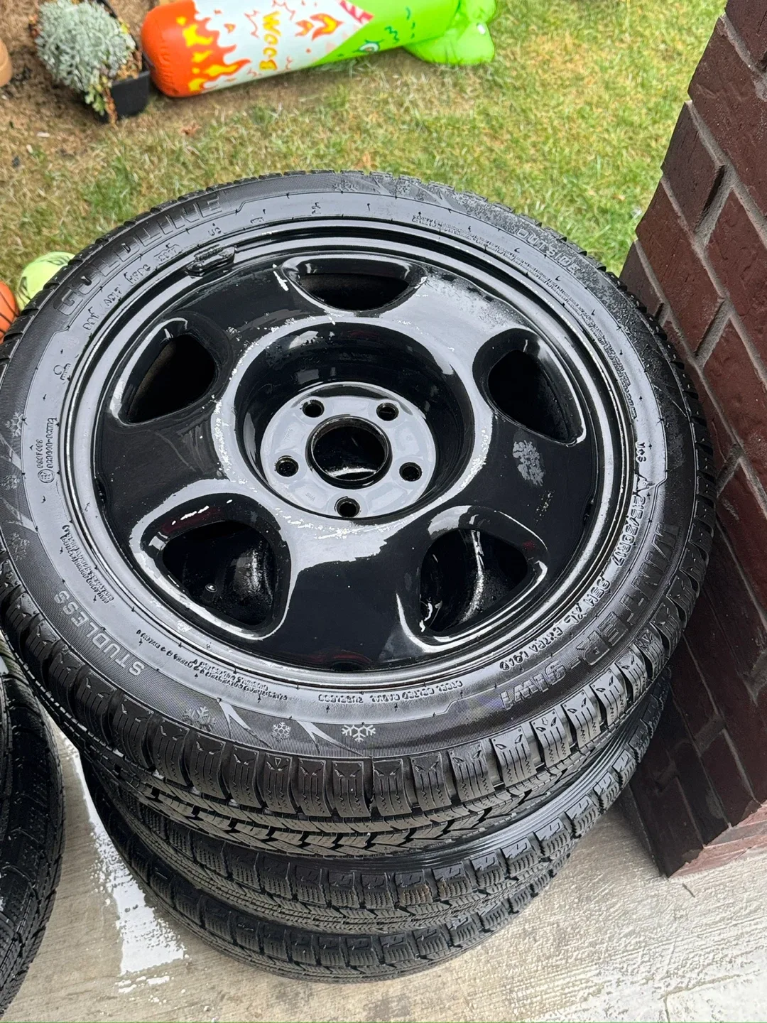 215/45/R17 image indicator(2)