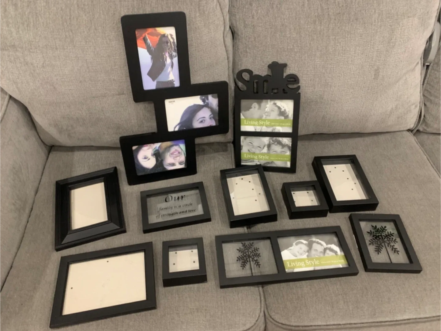 Living Style Black Picture Frames - Bundle image indicator(4)