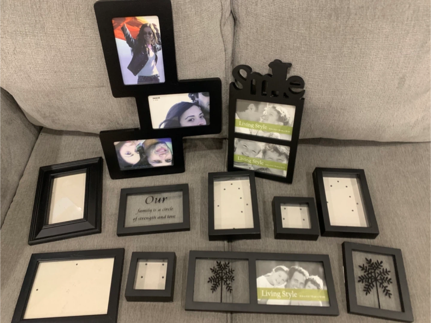 Living Style Black Picture Frames - Bundle