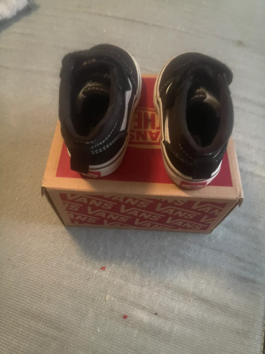 Vans Ward Mid V Toddler Shoes - Size 6