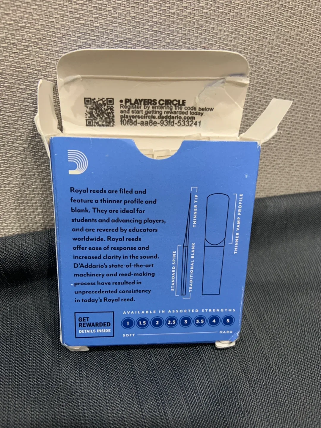 Opened Box - UNUSED  Royal Clarinet Reeds image indicator(3)