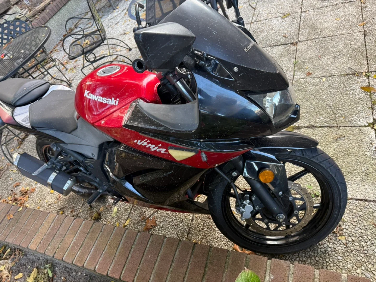 2010 Kawasaki Ninja Motorcycle - Red & Black image indicator(6)