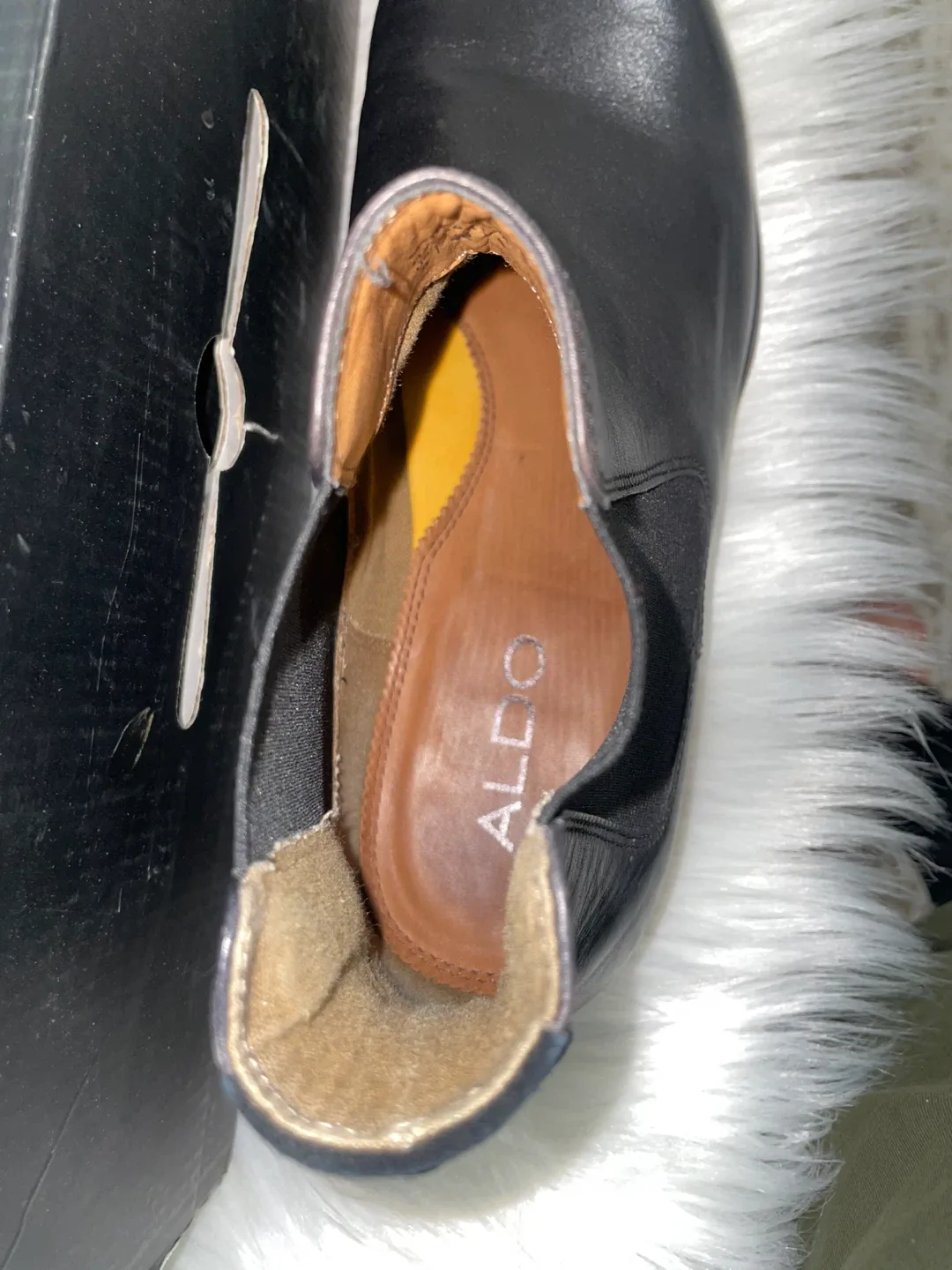 ALDO Black Leather Chelsea Boots image indicator(5)