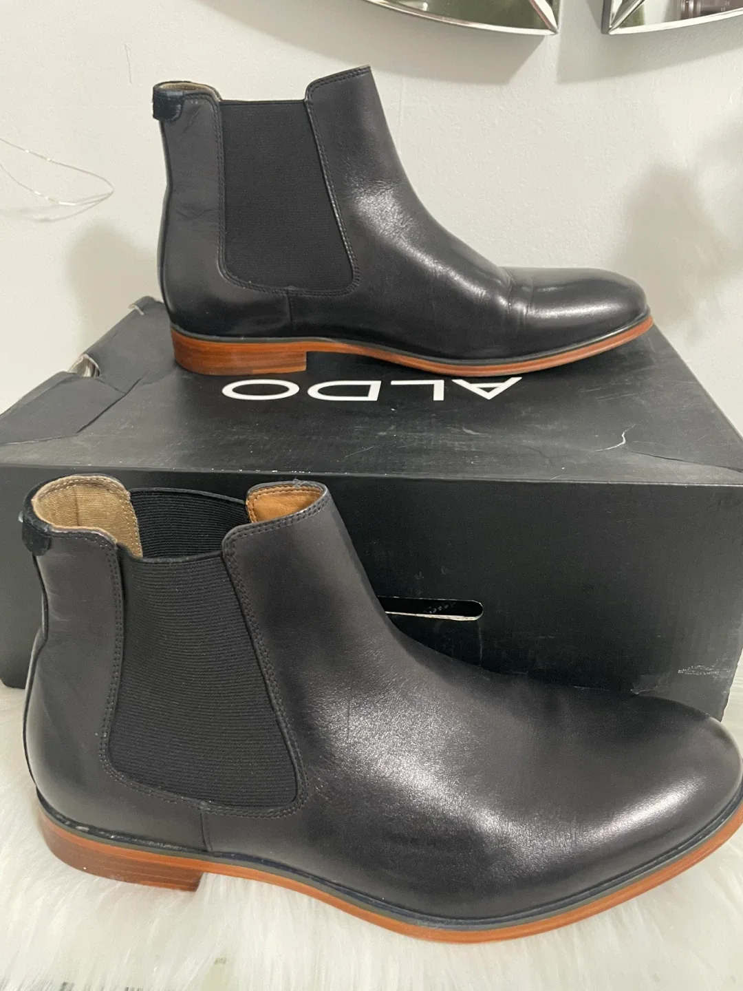 ALDO Black Leather Chelsea Boots image indicator(3)