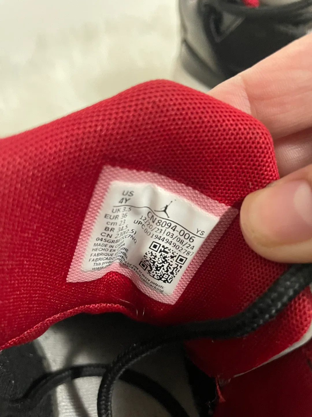 Jordan Boys' Basketball Shoes - Size 4Y image indicator(4)