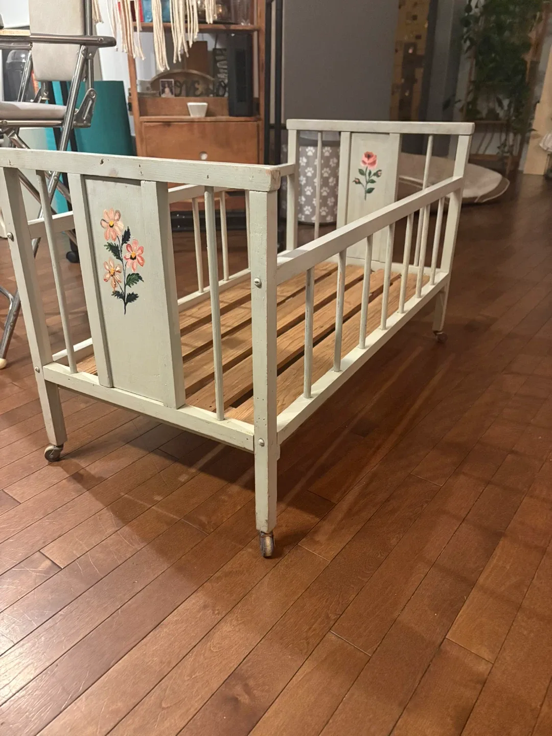 Vintage Baby Crib - Floral Design