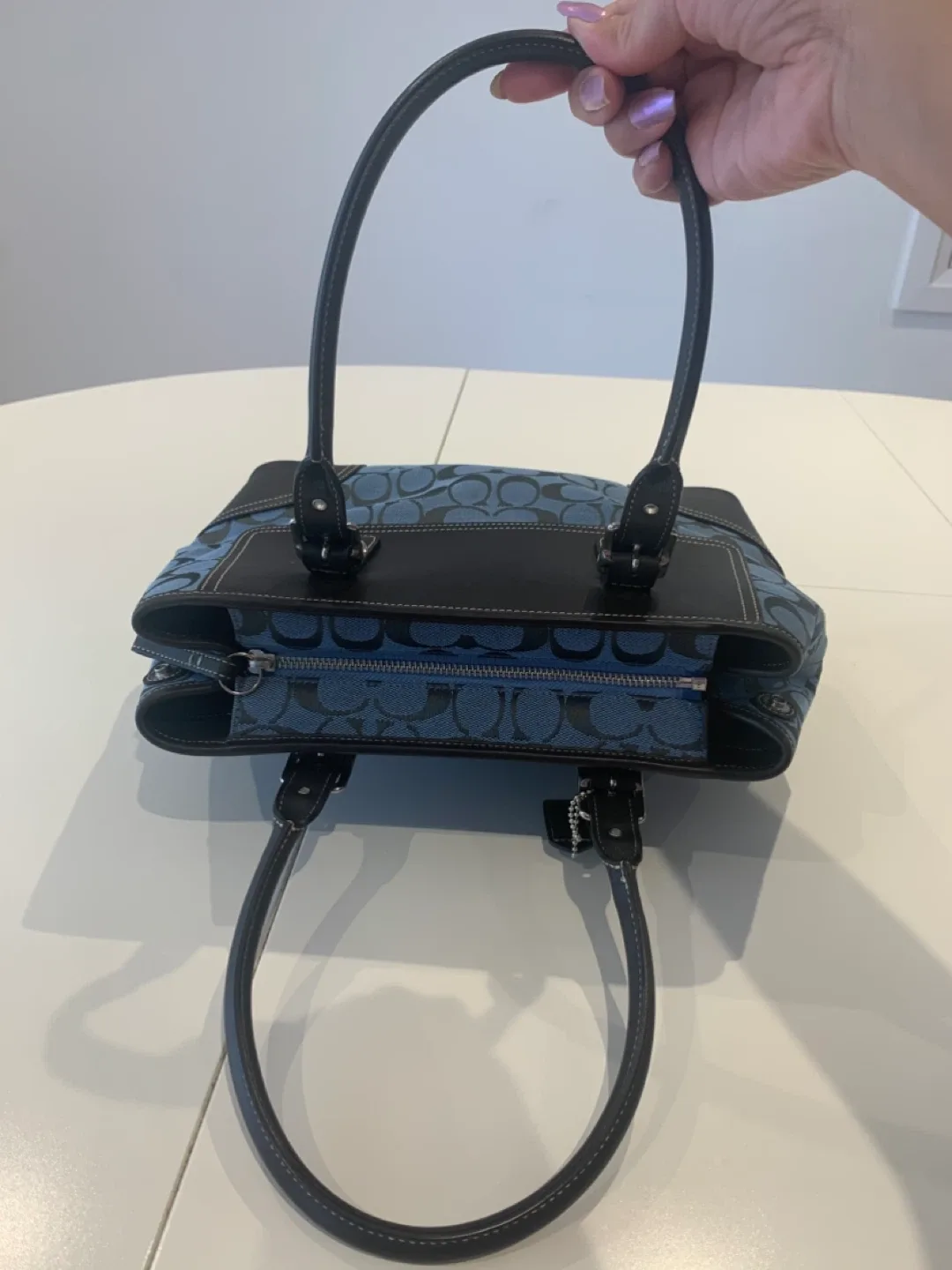 💙 New Coach Blue Signature Hampton Carryall Tote Bag 💙 image indicator(7)