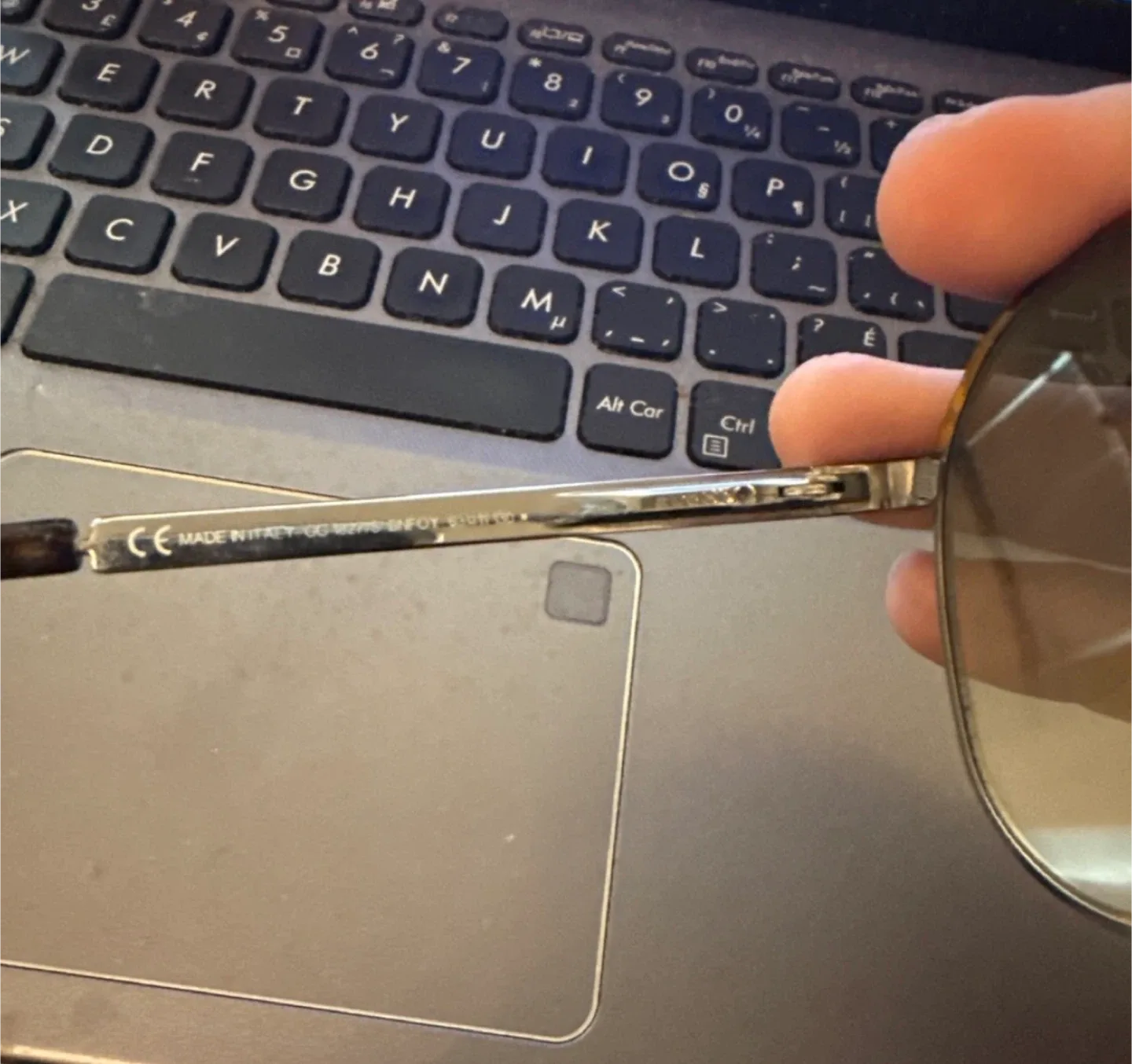 Gucci GG 1627S Aviator Sunglasses + Case image indicator(5)